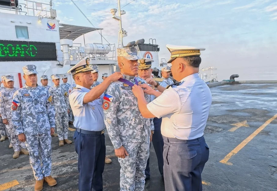 Work by Philippine Coast Guard